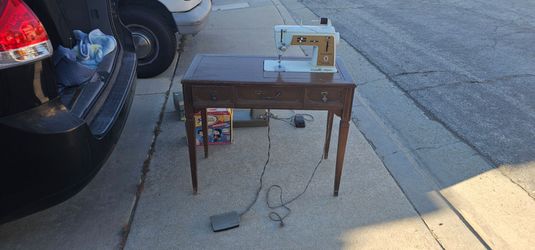 Vintage Singer Slant-O-Matic Sewing Machine in Mid-Century Cabinet – Works Great