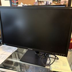 24” Samsung Monitor