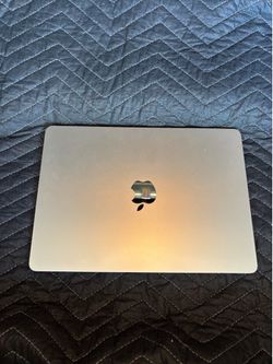 Macbook Air M2 2022 13 inch