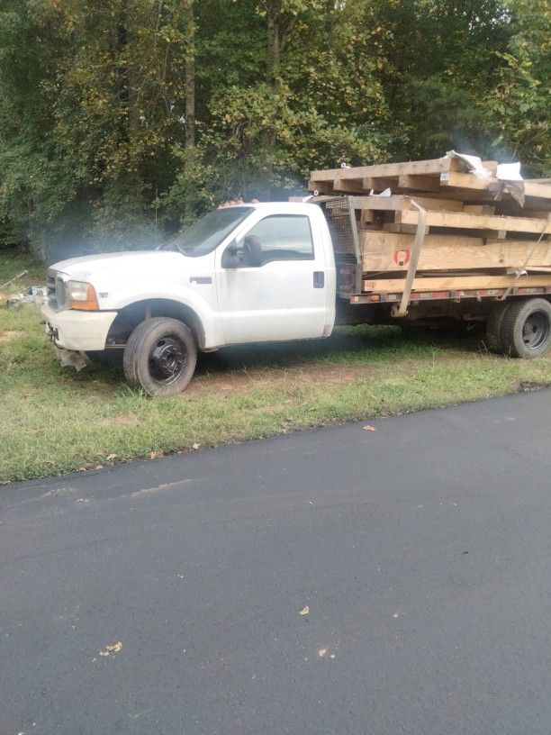 2002 Ford F-550