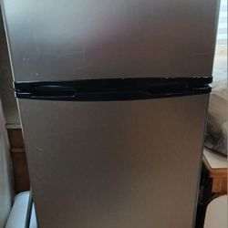Samsung Small Frigidaire 