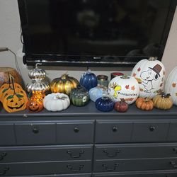 Fall pumpkin decorations