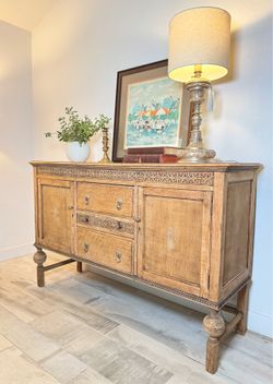 CHARMING ANTIQUE OAK SIDEBOARD, CONSOLE