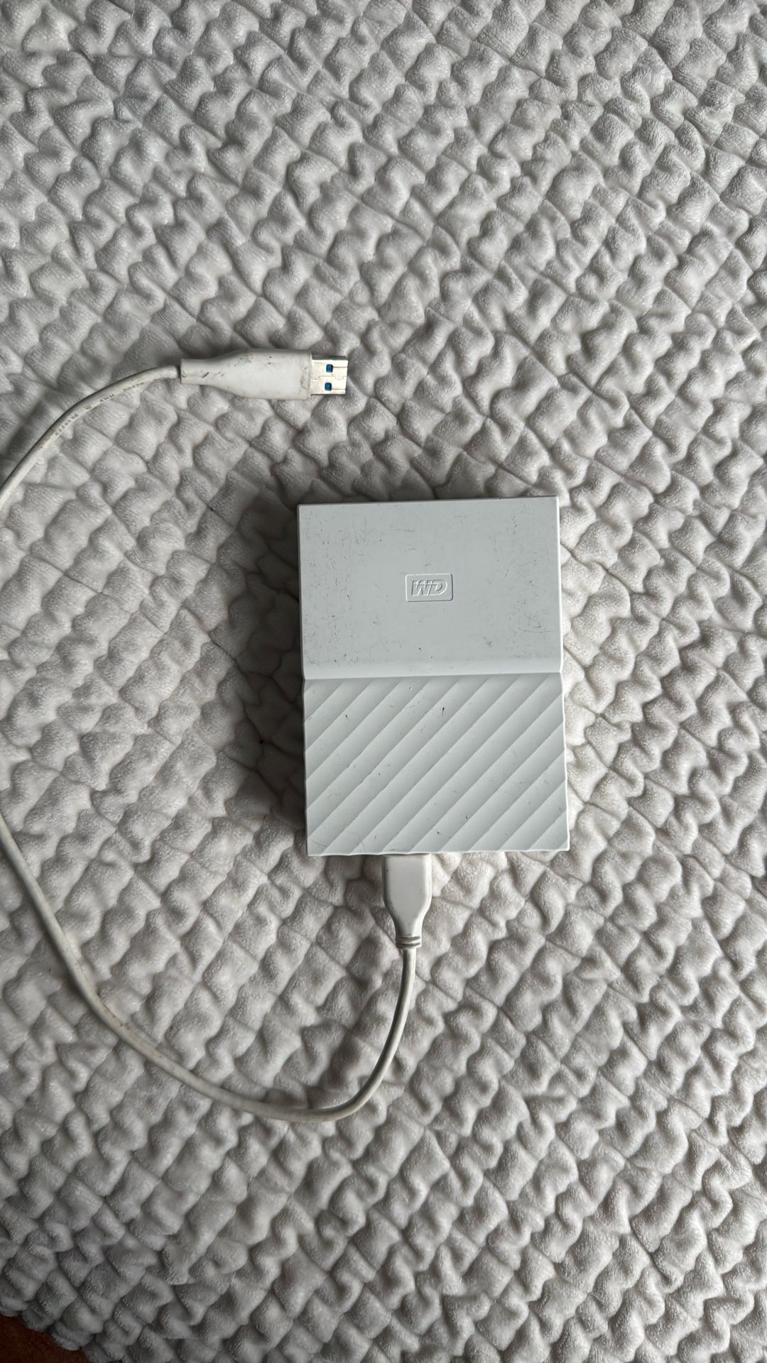 Western Digital 2TB EXTERNAL DRIVE