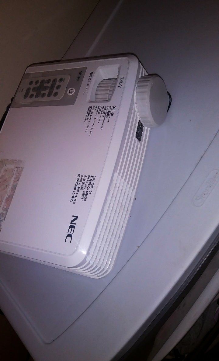 NEC Projector
