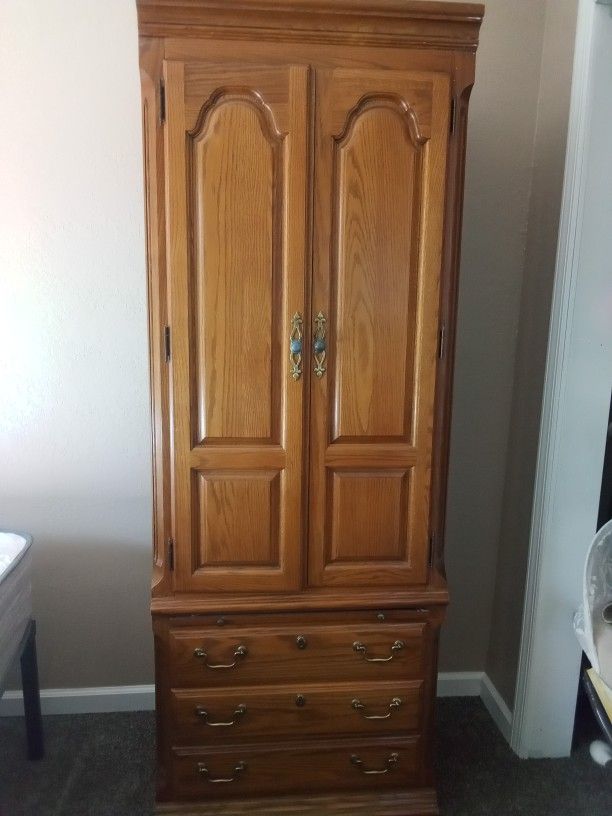 2 Dresser Closet Cabinets