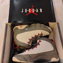 Air Jordan 9 Retro 