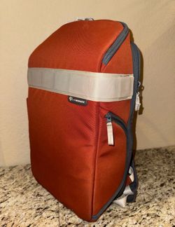 Nomatic Luma Camera Bag 18L