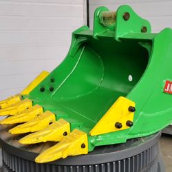 Mini Excavator Caterpillar 301 GP Bucket 24 inches Width o Similar Machine