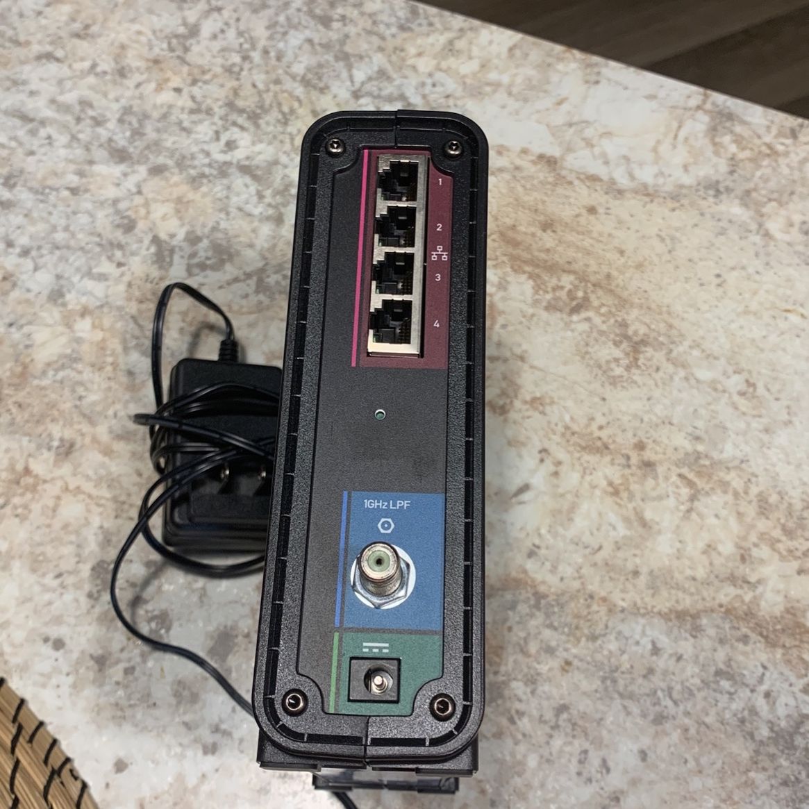 Like new Arris internet Modem SBG6580 Black