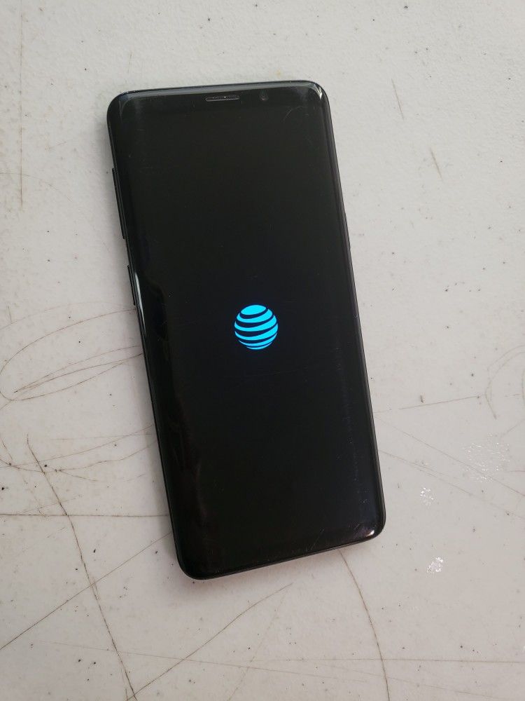 Samsung galaxy S9 64 GB AT&T by cricket, COLOR BLACK, WORK VERY WELL, PERFECT CONDITION.