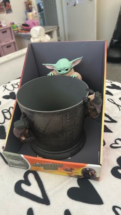 Mandalorian  snack bucket