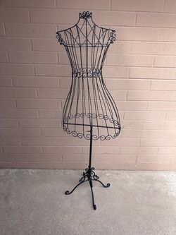 Black metal wire dress mannequin stand