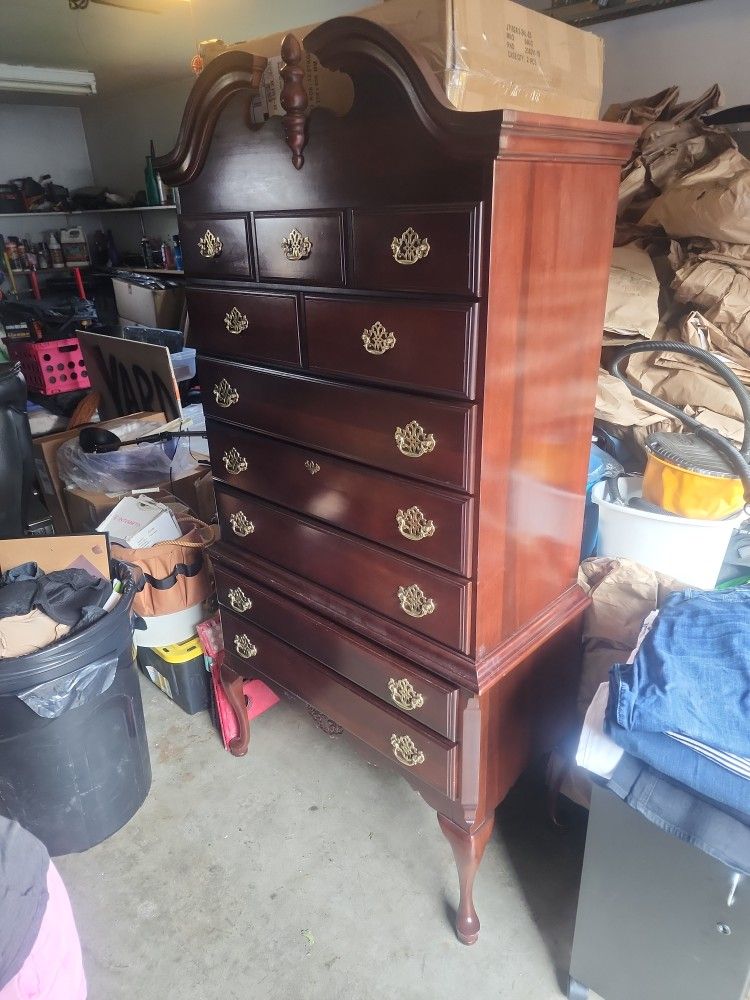 Kincaid 7 Drawer Dresser