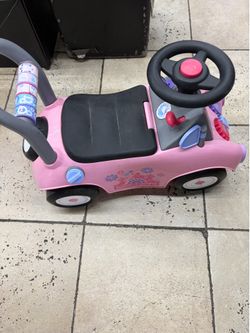 Radio Flyer Busy Buggy Ride-On Toy