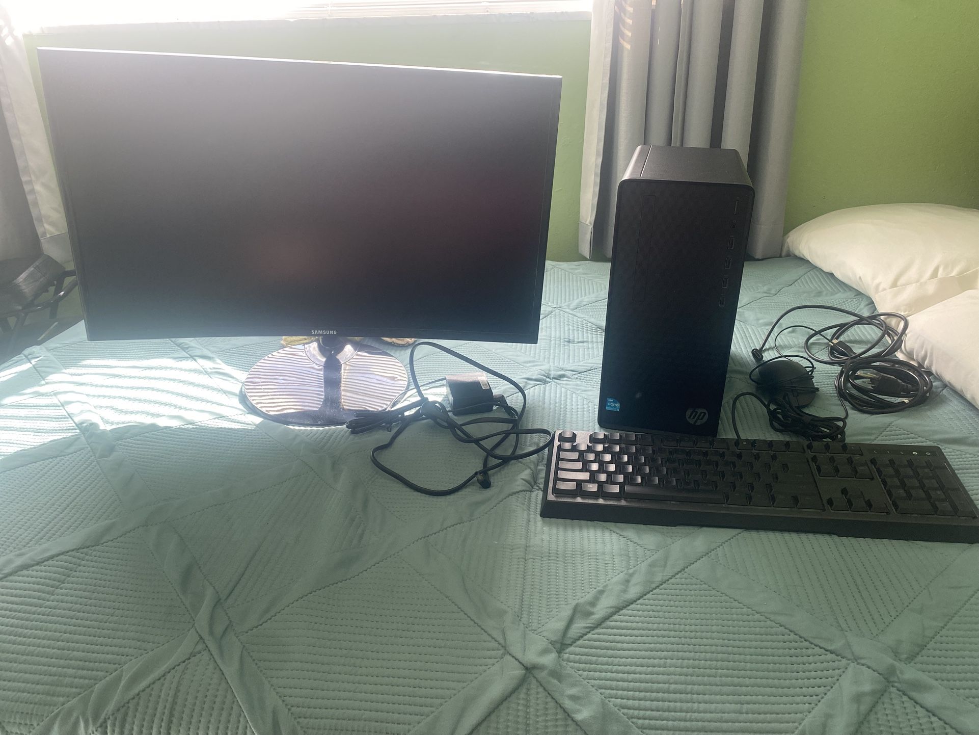 HP desktop computer