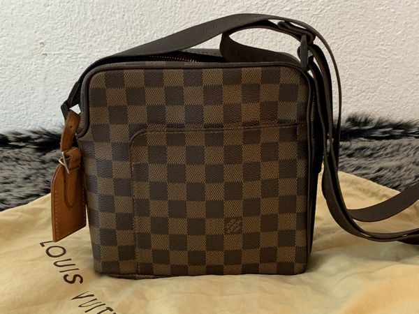 LOUIS VUITTON Small Bag ( Damier Enbene) original for Sale in Miami, FL - OfferUp