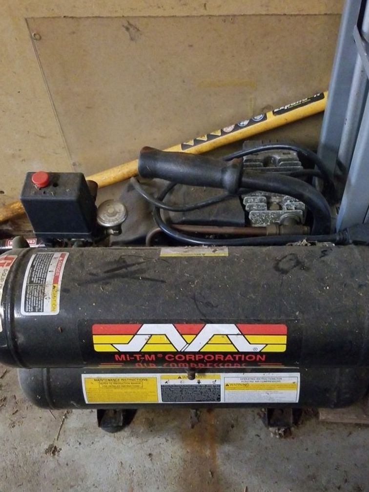 Mi-t-m Air Compressor