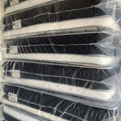 🌟✨Mattress Pillow Top All Sizes ✨🌟 ☑️ 12” inches tall 🟦All sizes 🛏💤 🟩Same day delivery available🚛 🟠Queen sizes 🟡Full sizes 🟢Twin sizes 🔵