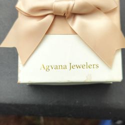 A G V A N A Jewelers New In Box Necklace With Green Hearthstone