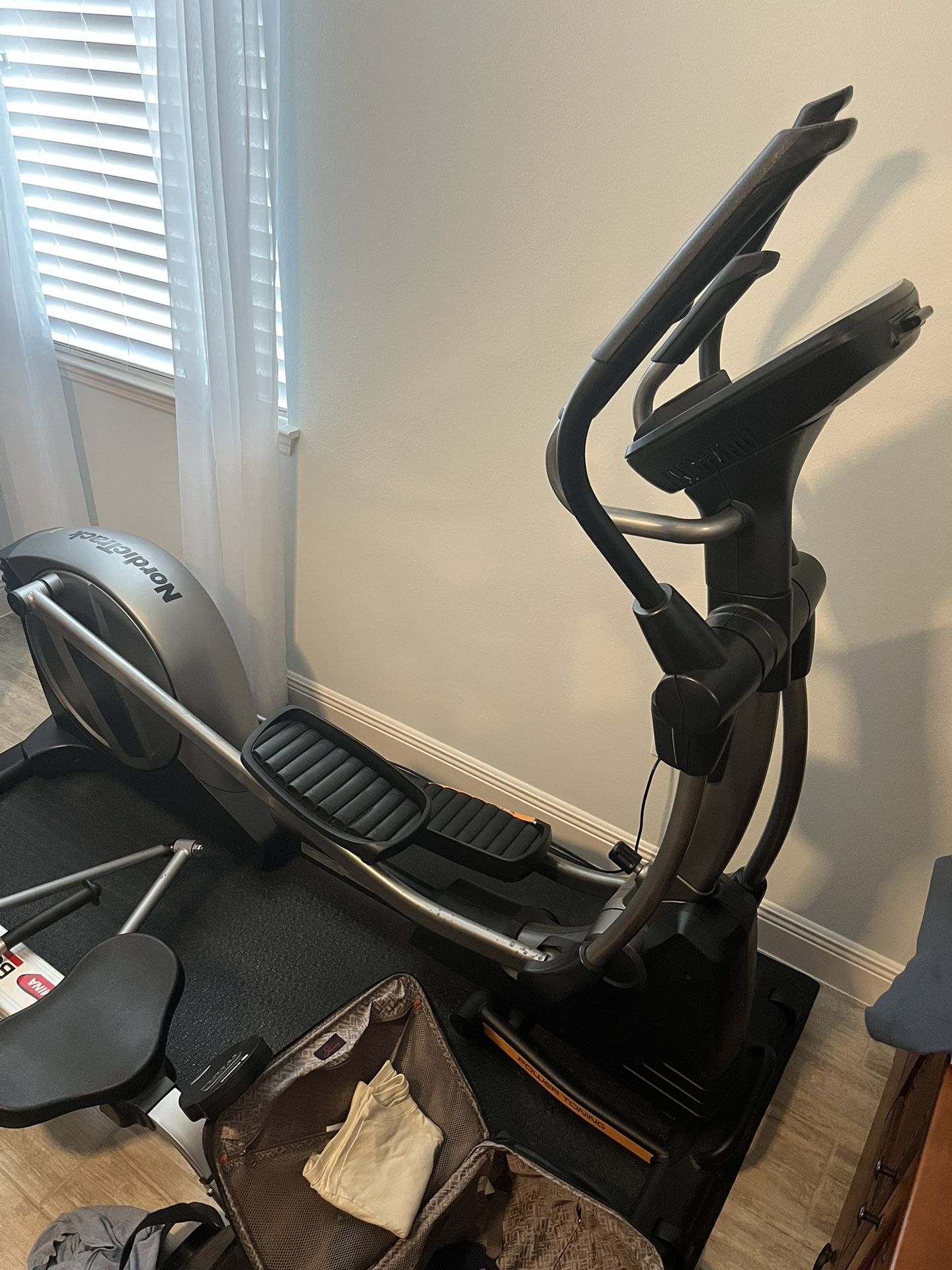 Nordic Track - Elliptical