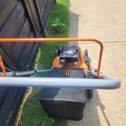 New Push Lawnmower 