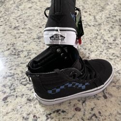 Vans High top shoes Glow in the Dark Brand New size 11C kids. 