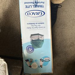 Través Lite Portable Bassinet 