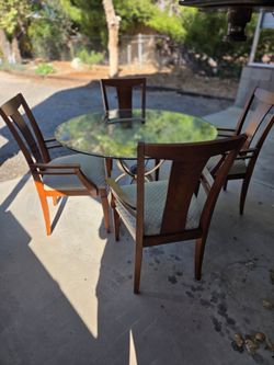 Round Glass Top Dining Table with 4 Chairs