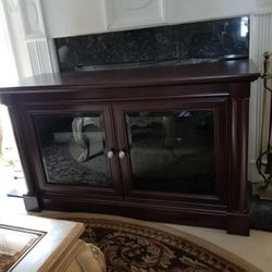 Beautiful wood and glass cabinet $200 or OBO