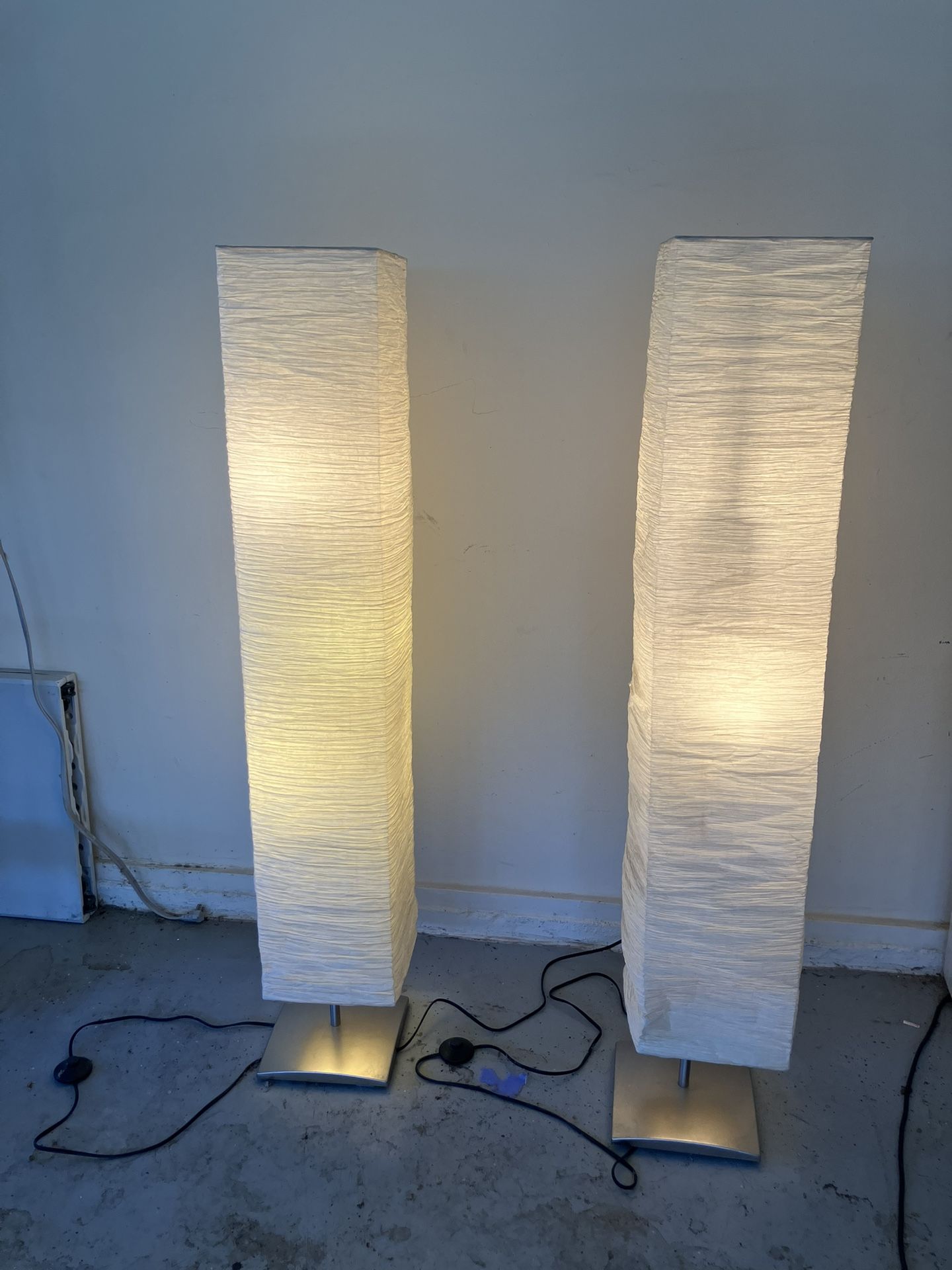2 Floor Lamps