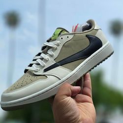 Jordan 1 Retro Low Golf
Travis Scott Neutral Olive
