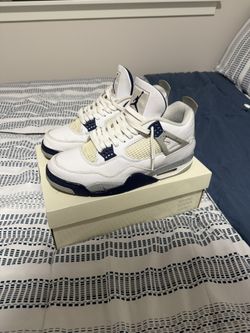 Jordan 4 Midnight Navy