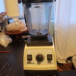 Restaurant Vitamix Blender Commercial