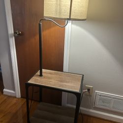 End Table With Lamp 