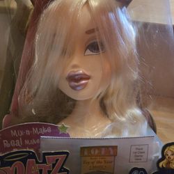 Bratz Styling Head Doll Chloe 