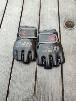 MMA gloves