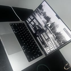 Mac Book Pro 14”