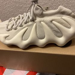 YEEZY 450 - CLOWHT SZ5.5 DS