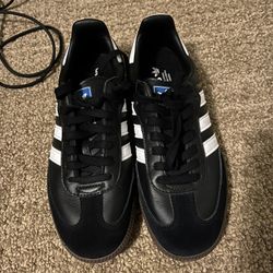 Sambas Size 7 1/2 