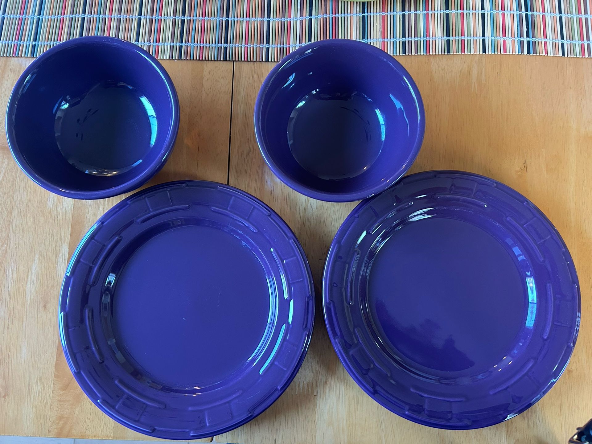 Longaberger Pottery Eggplant Purple 2 Luncheon Plates And 2 Small Bowls