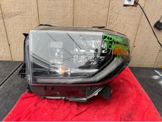 2014 2015 2016 2017 2018 2019 2020 2021 TOYOTA TUNDRA LEFT SICE HEADLIGHT OEM USED