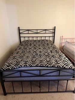 Queen bed for sale