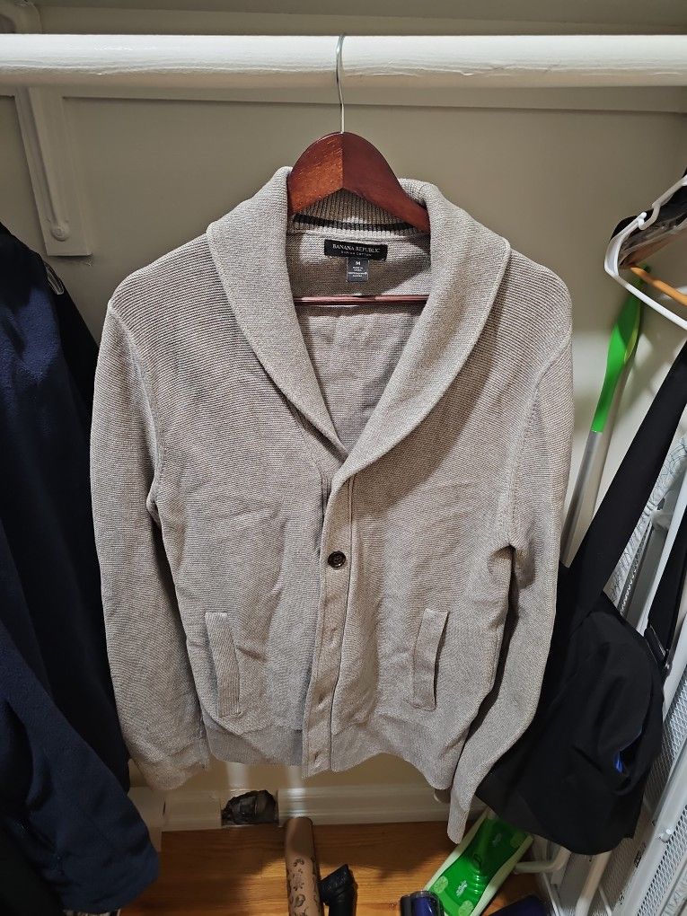 Banana Republic Men's Cardigan Medium