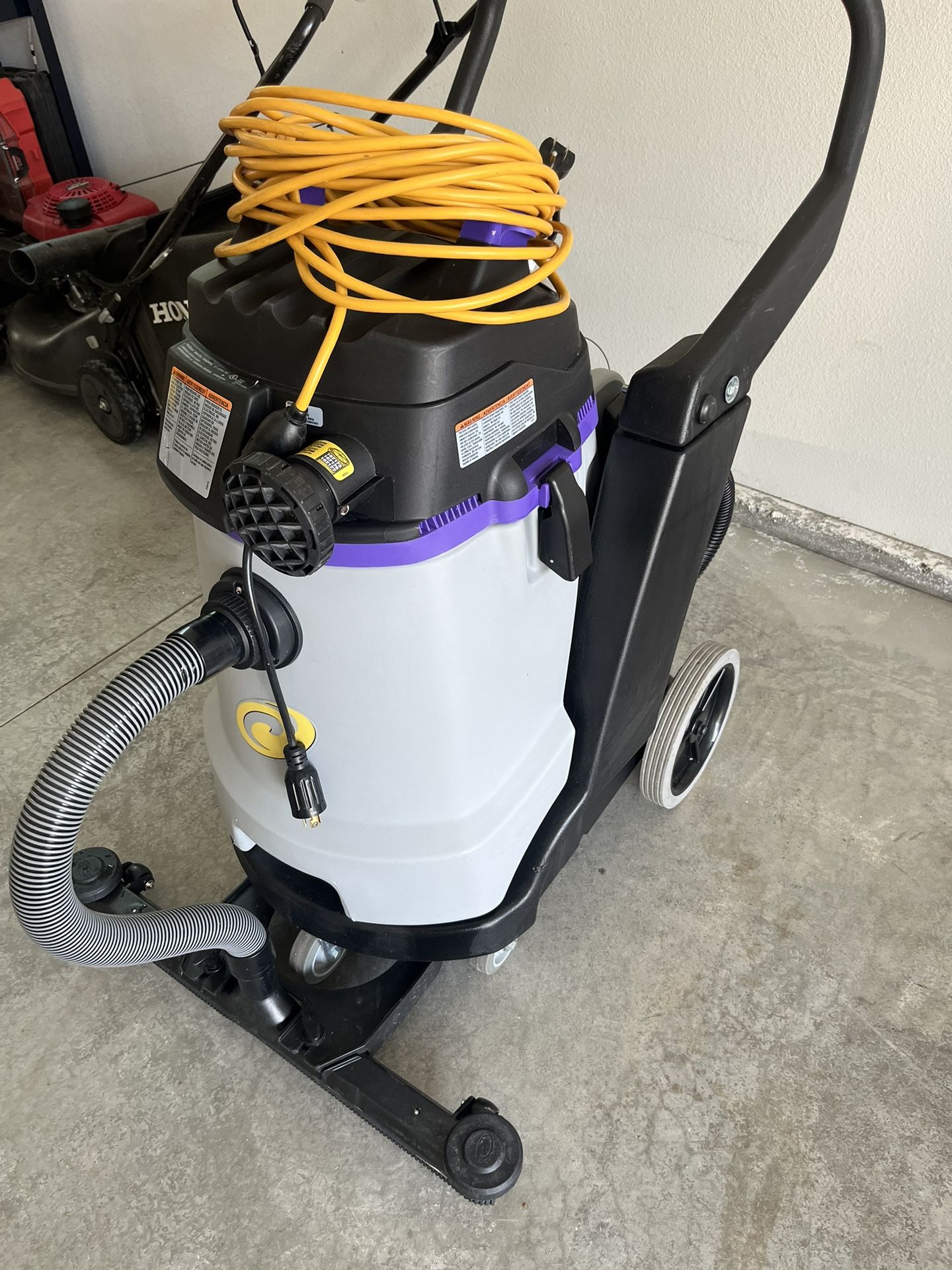 Pro Guard wet/dry vac 15 gal
