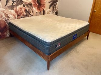 King Size Frame & Mattress Platform Bed walnut finish