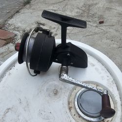 Fishing Reel 