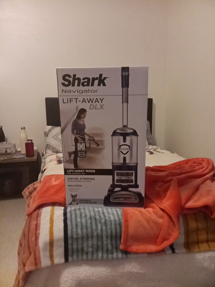 SHARK NAVIGATOR LIFT - AWAY DLC