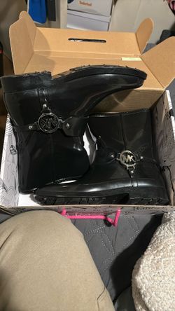 MichaelKors Boots 7W