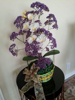 Decorative artificial flower
